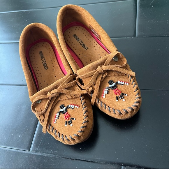 NWOT Minnetonka Thunderbird Animikii Hardsole Moccasins - Picture 9 of 10
